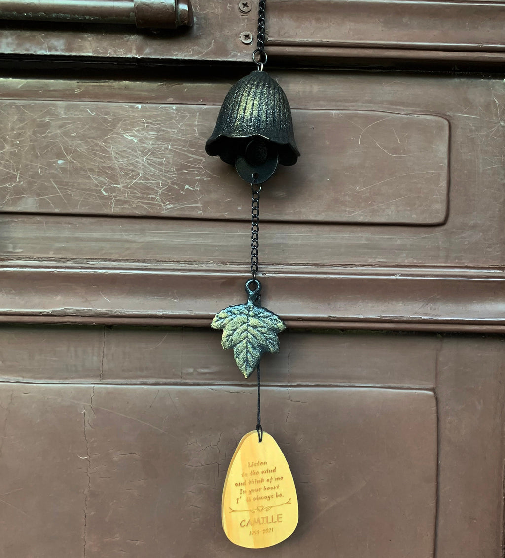 Personalized Pet Memorial Wind Chimes,  Custom Wind Chime Bells, Hanging Witch Bells with Wood Sign, Pet Loss Gifts, Dog Memorial Gifts