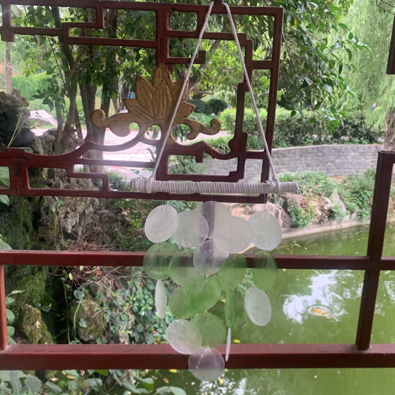 Round Shell Mobile Chime, Green Windchime  Come With Wall Stand, Beach Wind Chime, Garden Hanging Decoration, Housewarming Gifts