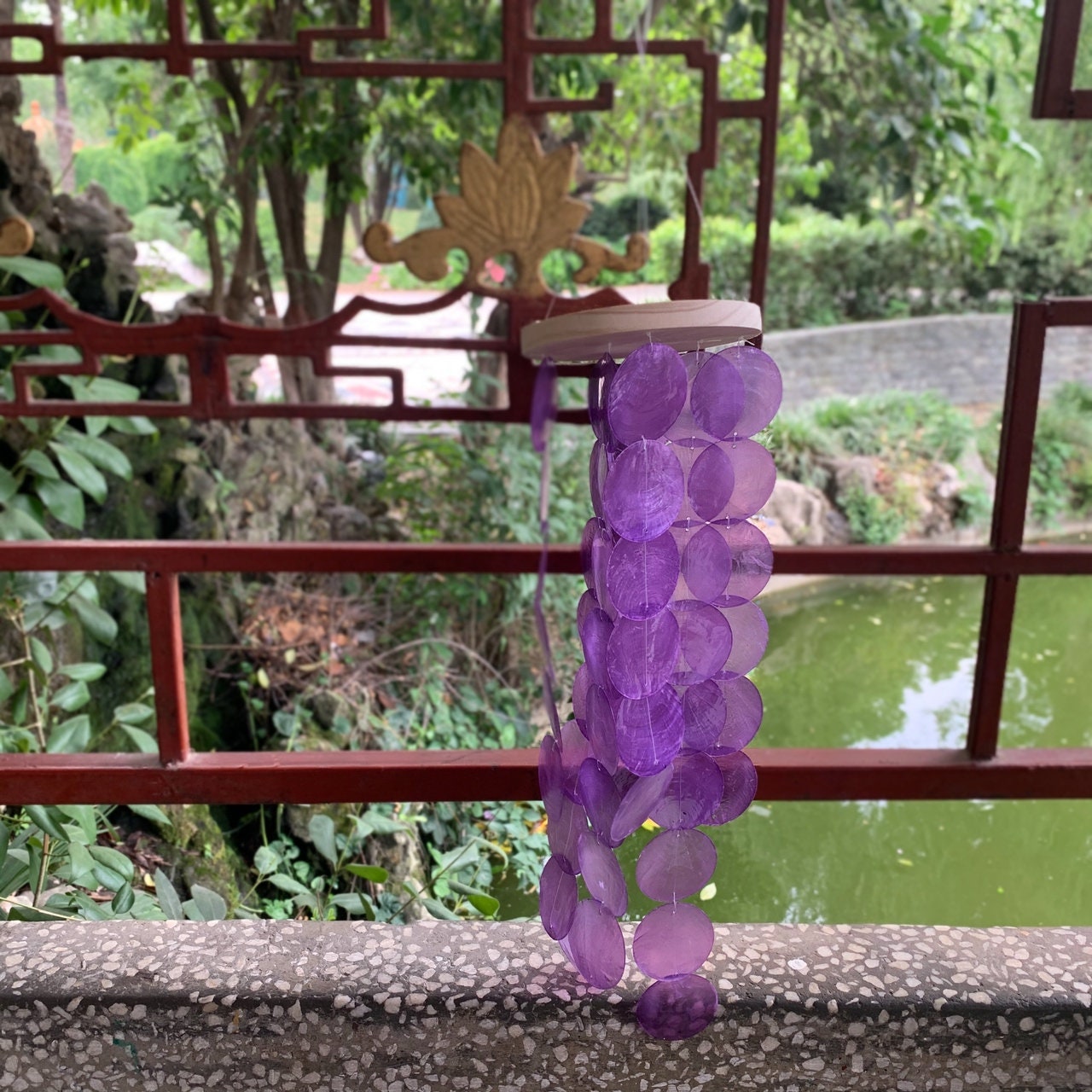 Purple Hanging Wind Chime for Outdoor, Patio Garden Capiz Shell Wind Chime, Round Shell Mobile, Home Decor, Birthday Gifts