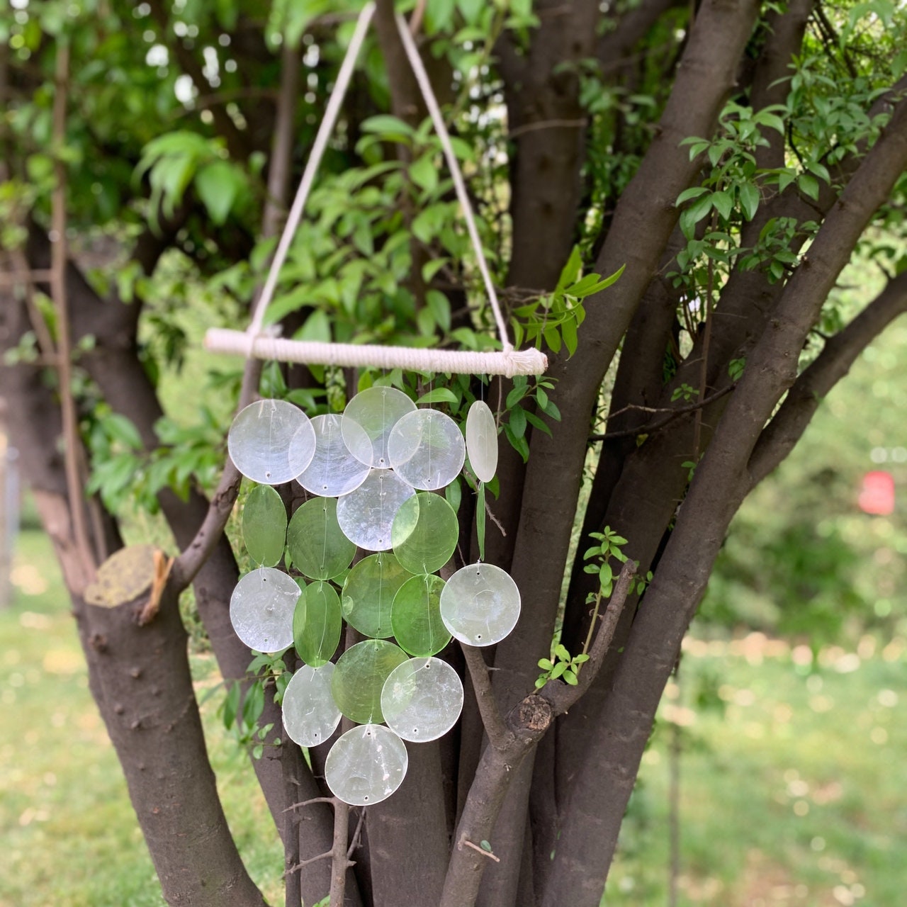 Round Shell Mobile Chime, Green Windchime  Come With Wall Stand, Beach Wind Chime, Garden Hanging Decoration, Housewarming Gifts