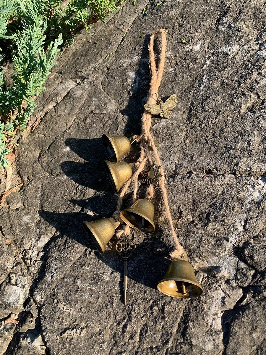 Hanging Bee Witch Bells for Doorknob, Celtic Door Bells, Door Protecti