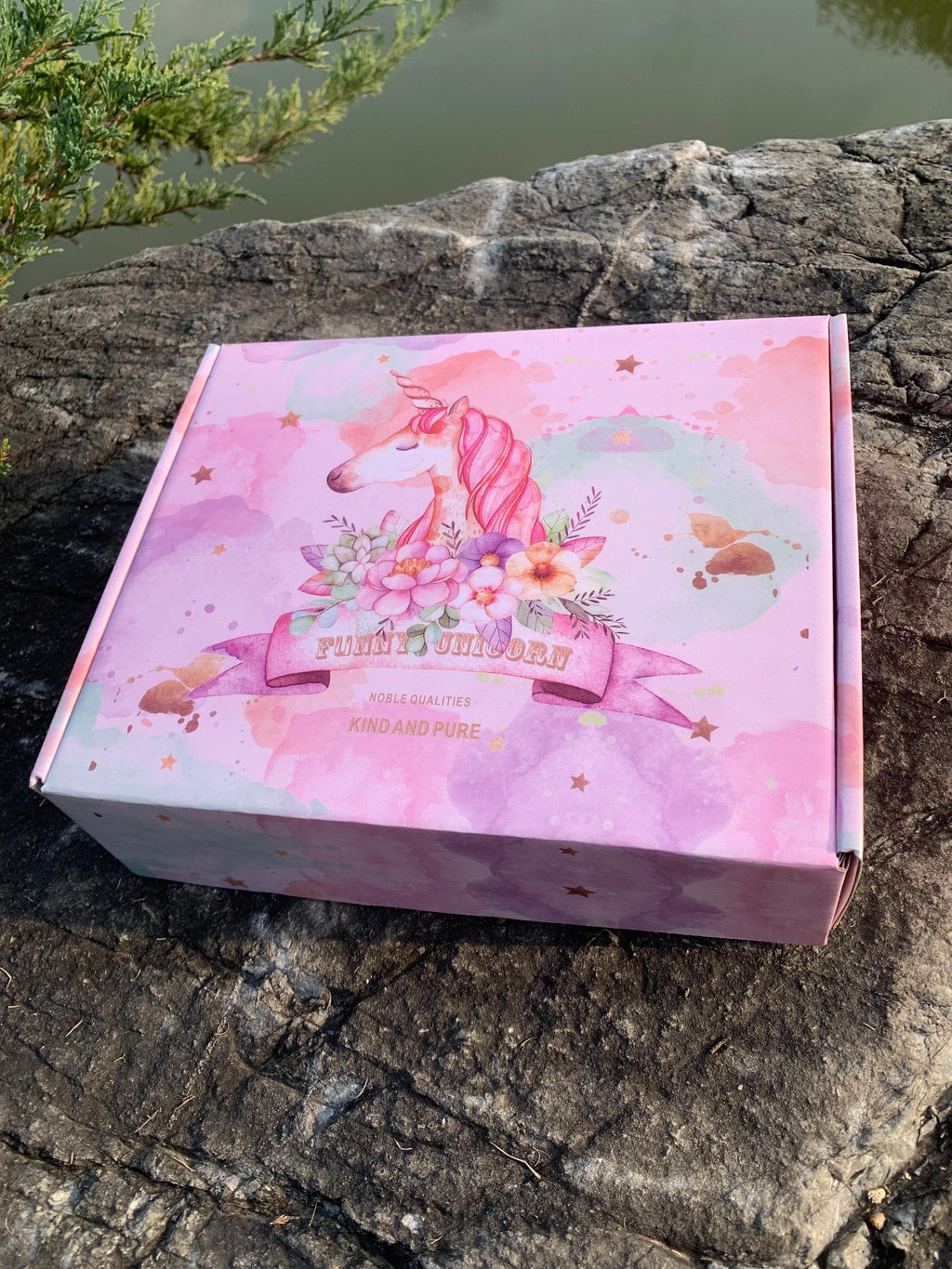 Handmade White Natural Capiz Wind Chime, Pearlescent Shell Chime for Porch, Capiz Shell Wind Chime, Wedding Gift, Porch & Garden Wind Chime