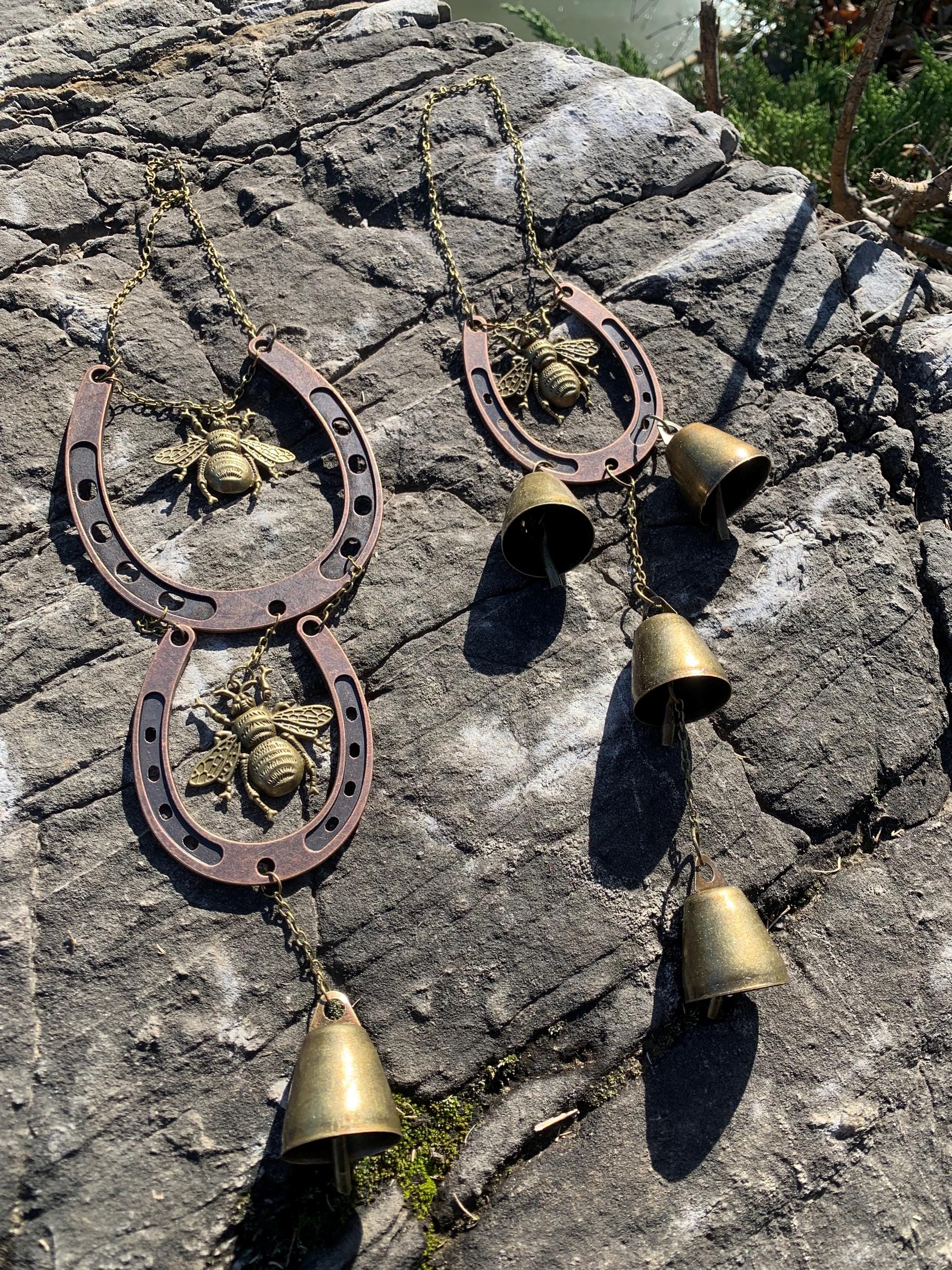 Outdoor Witches Bells with Horseshoe and Bee Charm for Home Protection