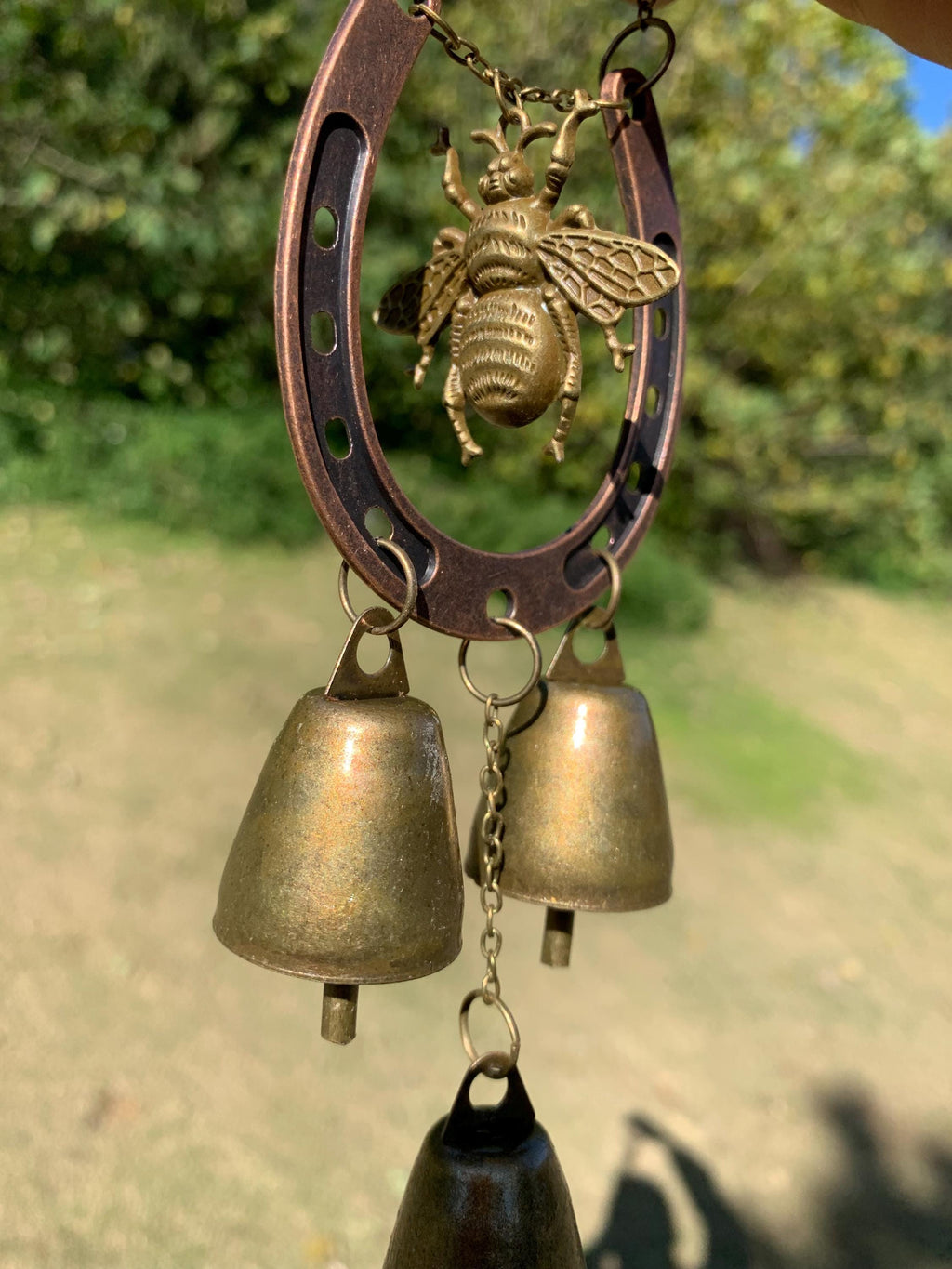 Outdoor Witches Bells with Horseshoe and Bee Charm for Home Protection